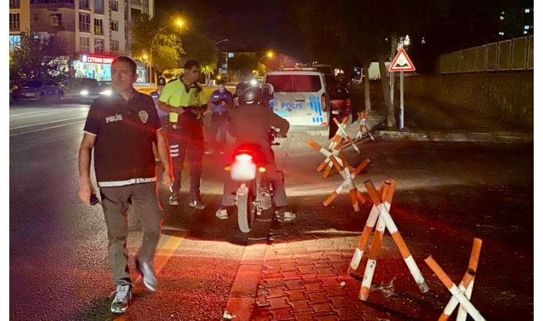 Battalgazi Bölgesinde Şüpheli Şahıslar ve Motosikletler Polisin Merceğine Takıldı