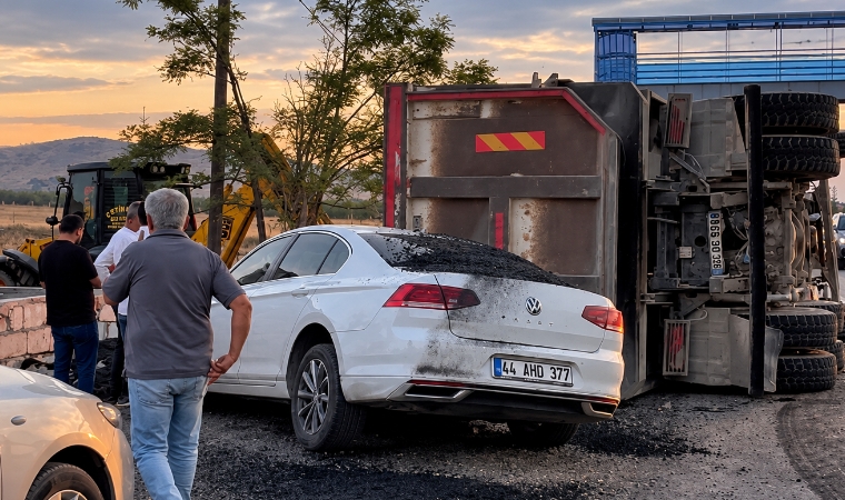 Cafana Mahallesi'ndeki Feci Kazada Ağır Yaralanan Adliye Çalışanının Hayati Tehlikesi Sürüyor