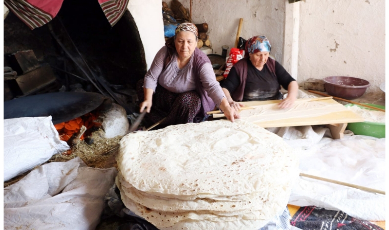 Doğan DAĞ / Bir Avuç Davin, Bir Külah Çocukluk