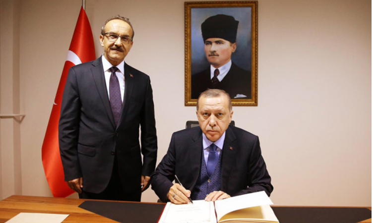 Ebuzer AYDIN / Malatya Hafızasını Kaybetmemeli: Vali Seddar Yavuz Kalmalı!
