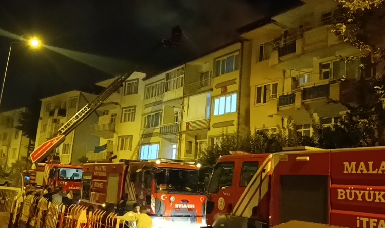 Koyunoğlu Mahallesi’nde Çıkan Yangın Mahallede Korku Dolu Anlar Yaşattı