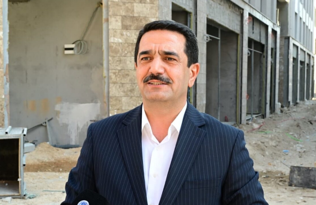 Malatya’da Şemsiye Tartışması: Demedi Deme Bayram Başkan!