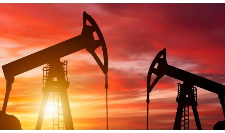 Petrol Fiyatları Diplomasi Umutlarıyla Bir Haftanın En Düşük Seviyesine Geriledi