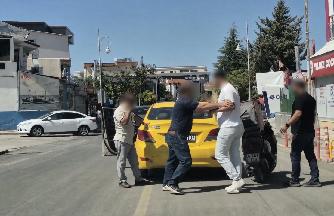 Trafikte Araçtan İnmeden Önce İki Kere Düşünün: Sonu 180 Bin Lira! 60 Gün Ehliyetsiz...