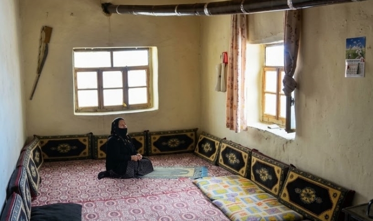 Alişan HAYIRLI / Adı Gülistan, Hayatı Kederistan