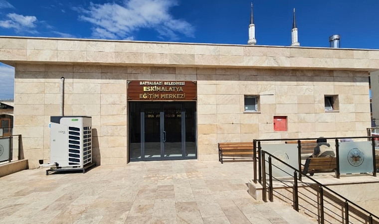 Battalgazi Belediyesi Eski Malatya’da 450 Öğrenciye Ücretsiz Eğitim Desteği Sağlıyor