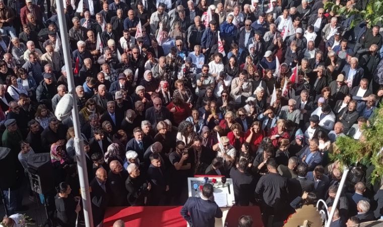 Parti Yöneticileri Malatya İl Binası Açılışında Ekonomi ve Kayısı Üreticisinin Sorunlarına Dikkat Çekti