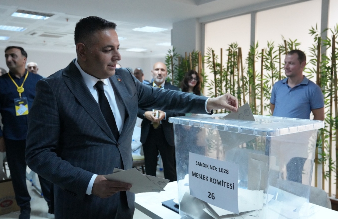 Yüzde Yetmiş Beş Katılımla Gerçekleşen Seçimde Beyaz Liste Mecliste Çoğunluğu Ele Geçirdi