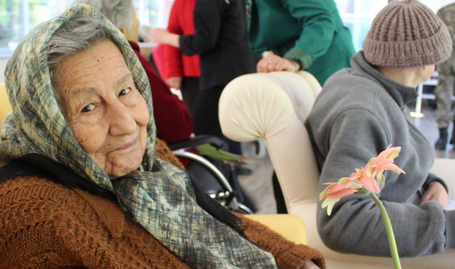 Alzheimer hasta yakını olmak ve mahalle baskısı