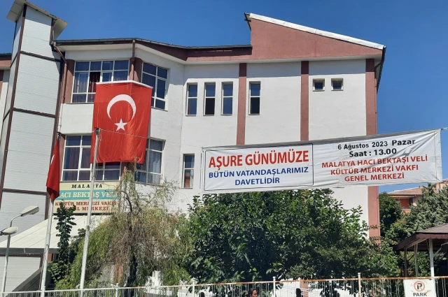 Malatya Hacı Bektaş’ı Veli Kültür Merkezi Vakfı Genel Merkezinde Aşure günü yapıldı