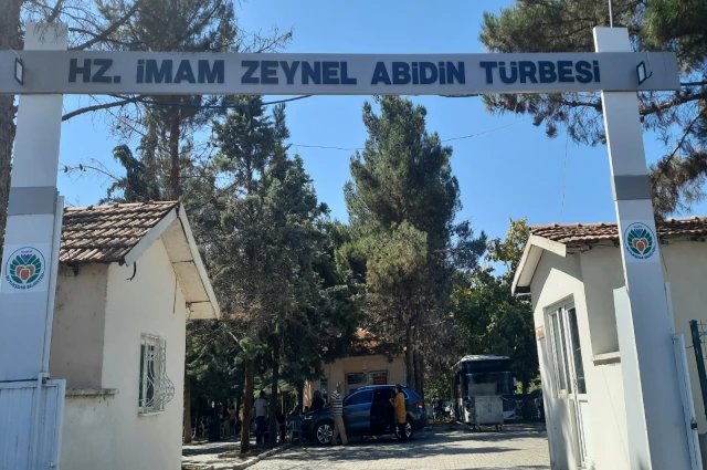 Malatya Zeynel Abidin Türbesi Kültür Vakfında Aşure Lokması Etkinliği