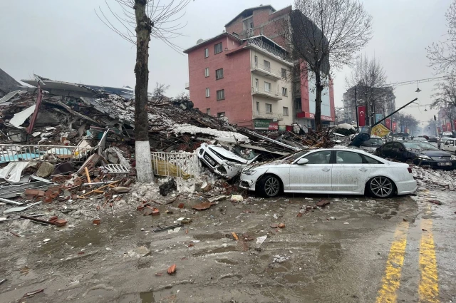 Depremden korkma, çürük binadan kork!