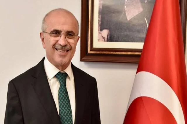 Sahurda Paylaş, İftarda Gülümse, Arada Başkan Olursan Haber Ver