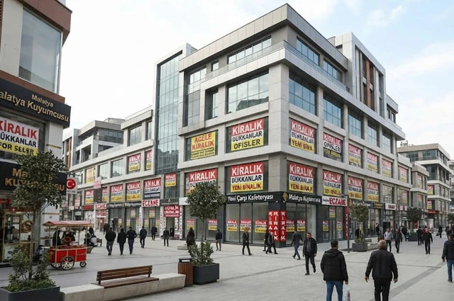 Malatya Ayağa Kalkarken Fırsatçılığın Enkazı Altında Kalmasın