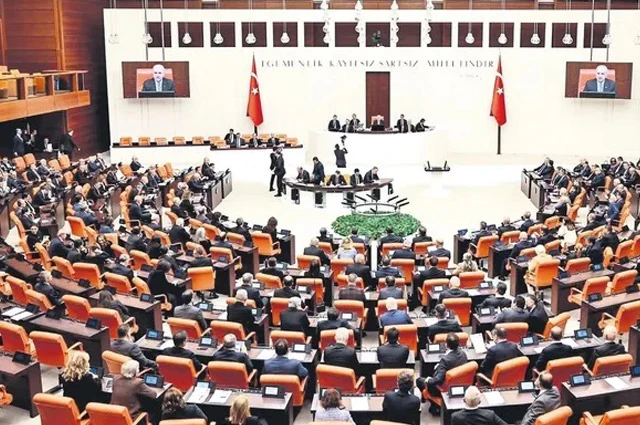 467 El Kardeşliğe Kalktı