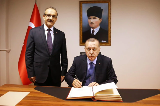MALATYA HAFIZASINI KAYBETMEMELİ: VALİ SEDDAR YAVUZ KALMALI!