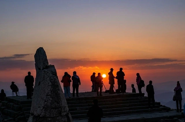 Nemrut… 42 yıl önce 42 yıl sonra