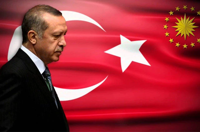 Borsa Cinneti, Surlardaki Keneler ve Bayrak Adam'a Nida