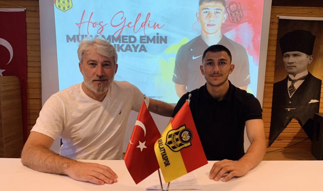 Genç sağ bek kadroya dahil edildi!