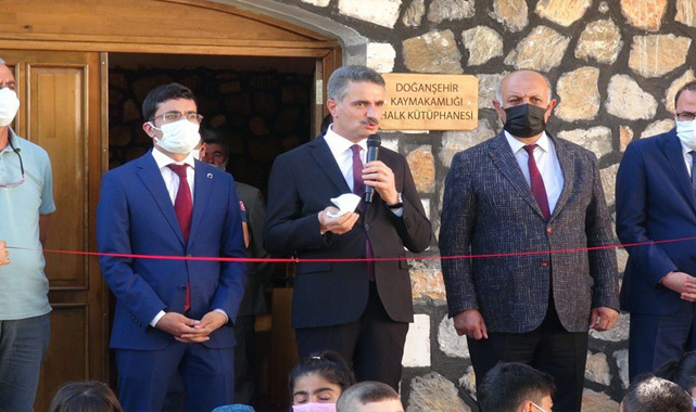 Kütüphane farklı mimariyle inşaa edildi
