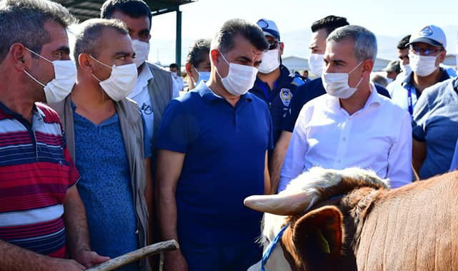 Yeşilyurt'ta bayram hazırlıkları ne durumda?