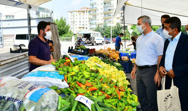Çınar, pazar alışverişinde!