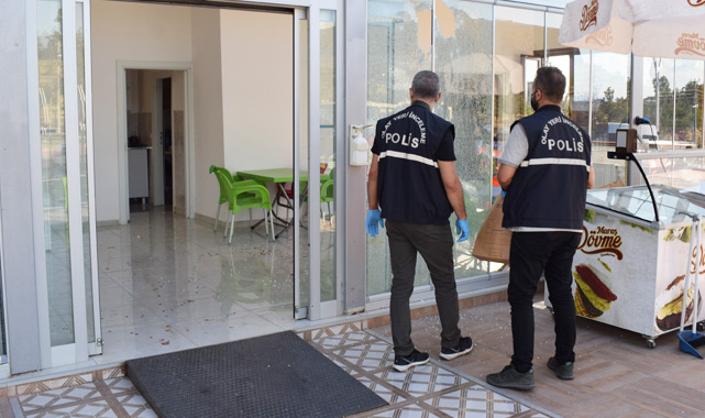 Eli silahlı şahıs restoranı bastı