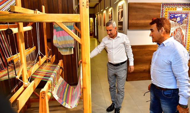 Ünlü Sanatçı, Tekstil Müzesi'ni gezdi