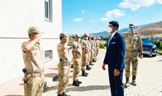 Yeni kaymakam ayağının tozuyla geldi!..