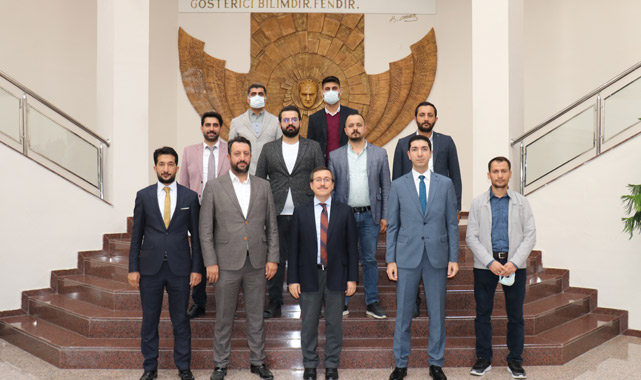 Girişimciler ve öğrenciler arasında işbirliği