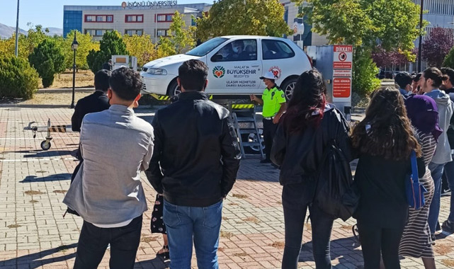 Görevliler trafik eğitimi verdi