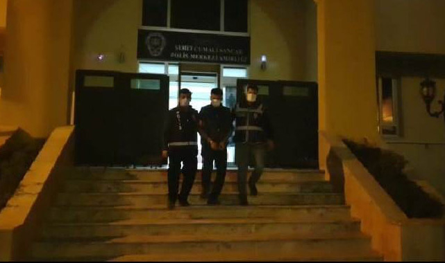 Suç aletiyle birlikte yakalandı