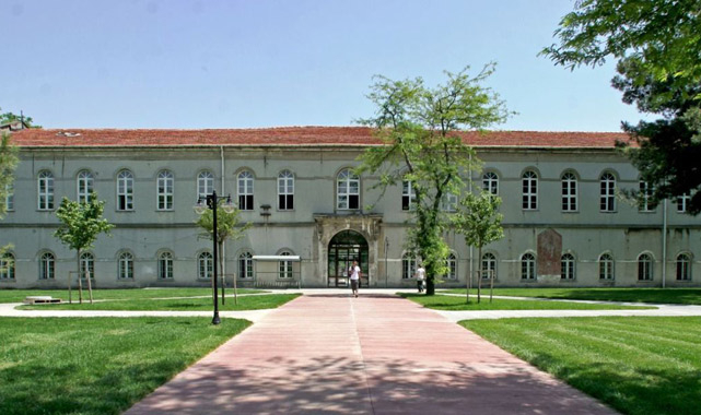 Yıldız Teknik Üniversitesi 36 Öğretim Üyesi alıyor