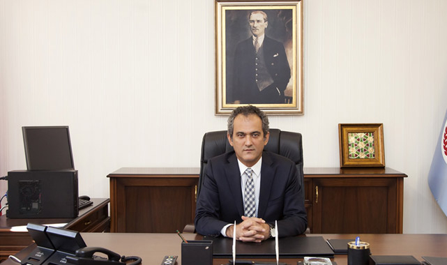 Bakan Özer'den uzaktan eğitim açıklaması