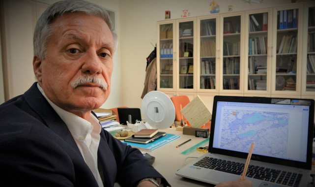 Jeoloji uzmanı "Kale bölgesinde deprem bekliyoruz"
