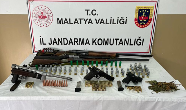 Malatya'da 2 farklı adrese kaçakçılık operasyonu