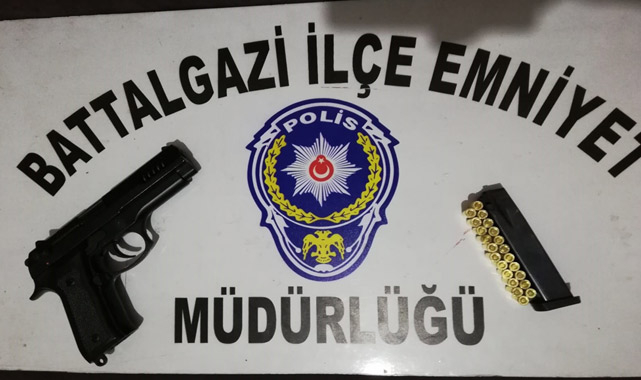 Malatya'da 3 kişi tarafından darp edilen şahıs sonra gaspa uğradı