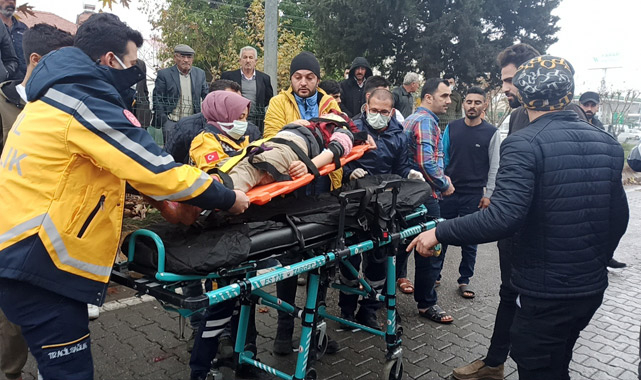 Otomobilin çarptığı kardeşler yaralandı