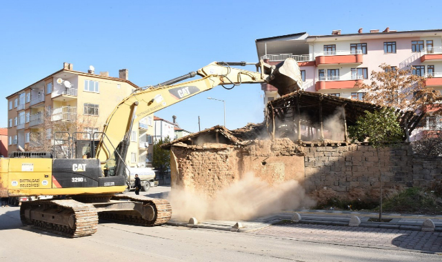 2021'de 24 adet metruk bina yıkıldı