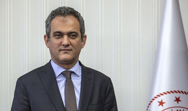 Bakan Özer: 'Müfredatta çok önemli bir değişikliğe gittik'