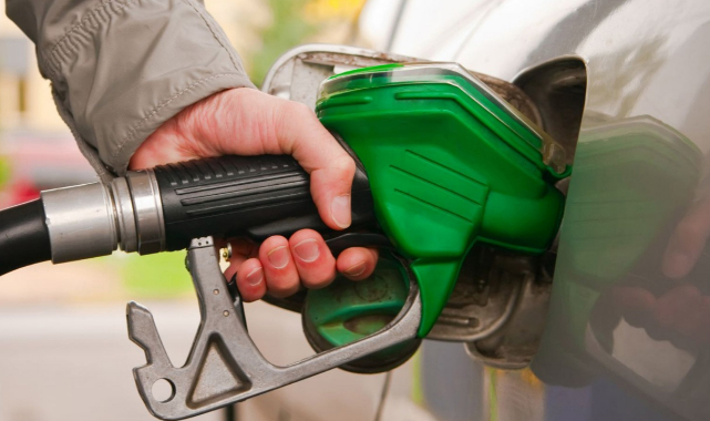 Benzine 77, motorine 31 kuruş zam 