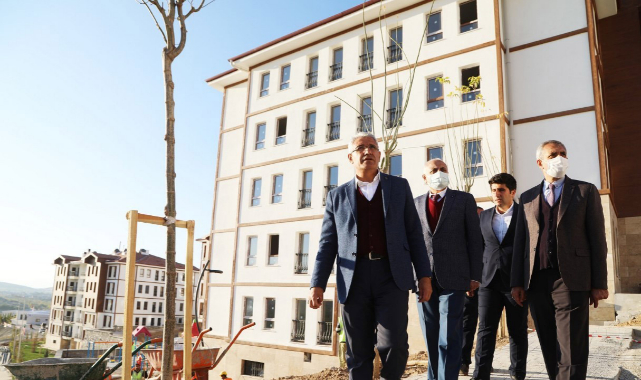 Güder: "İlçemizin gelişiminin önündeki engelleri bir bir kaldırıyoruz”