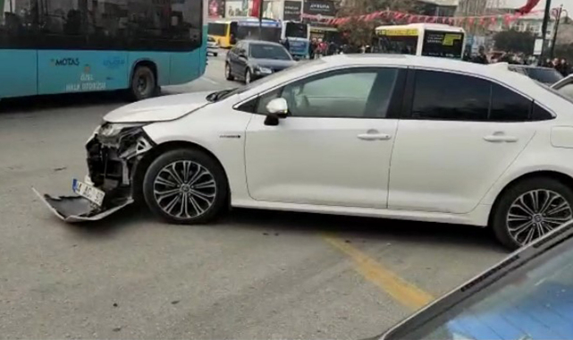 İstiklal Mahallesi'ndeki kaza cep telefonu kamerasında!