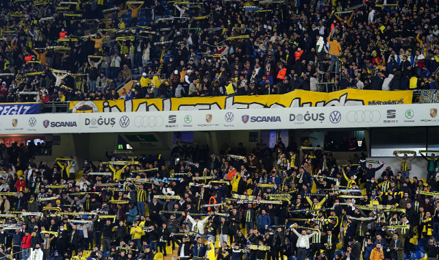 Kadıköy’de tribünlerden protesto