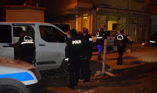 Kernek'te bıçaklı kavga!