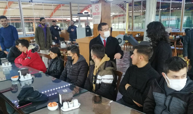 Liseliler üniversite kampüsünü gezdi