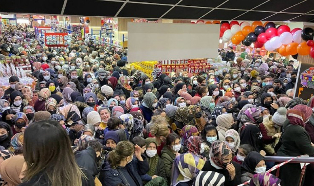Malatya'da izdiham! İndirimi duyan buraya koştu