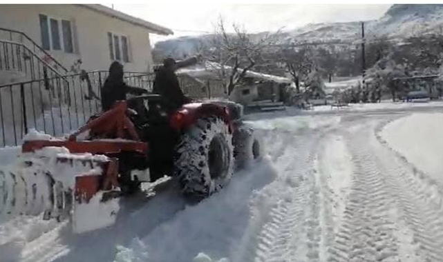 "Her şeyi devletten beklemeyelim" deyip kolları sıvadılar!