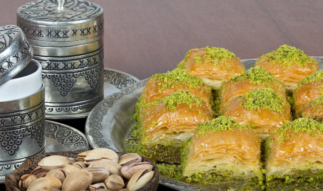 Baklava Türk tatlısıdır