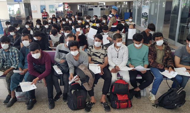 3 günde 908 yabancı uyruklu göçmen ülkelerine gönderildi